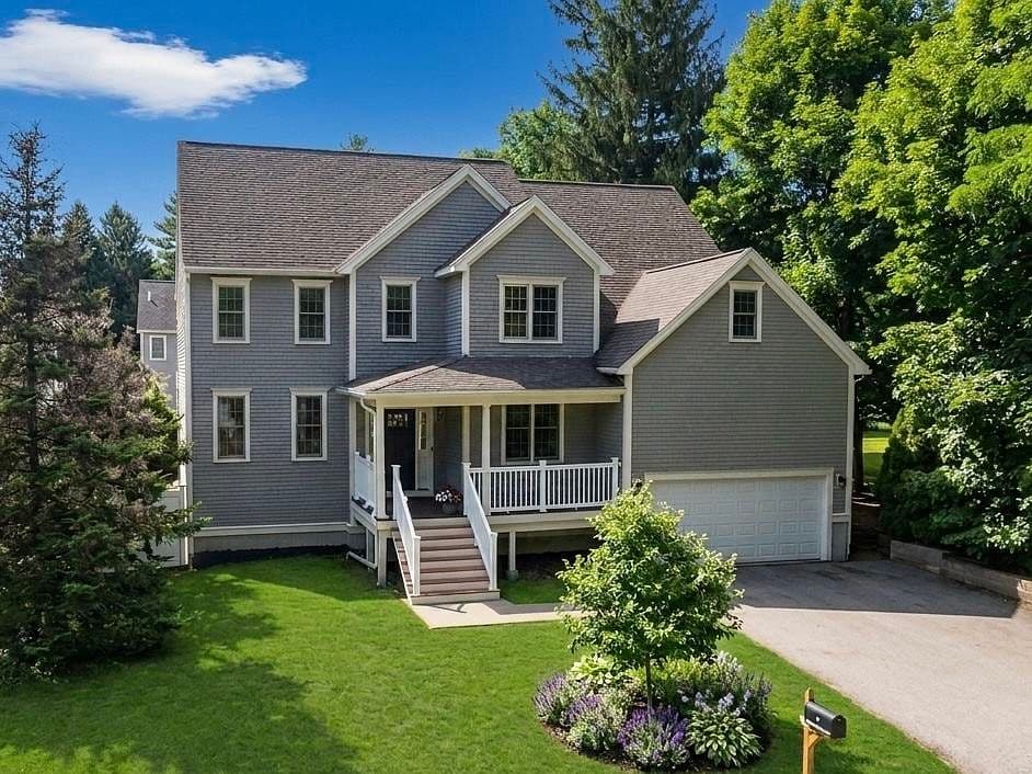 7 Chevy Chase Rd, Worcester, MA 01606