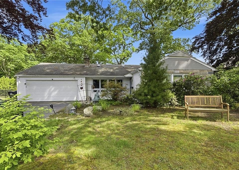 1414 New London Ave, Cranston, RI 02920