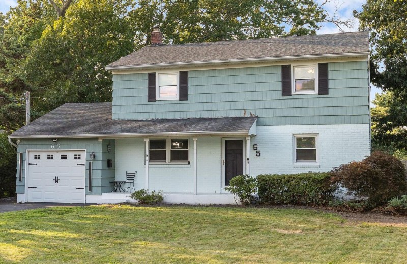 65 Timberpoint Road, East Islip, NY 11730