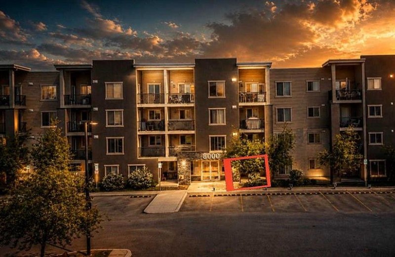 403 SE Mackenzie Way SW #8112, Airdrie, AB T4B 3V7